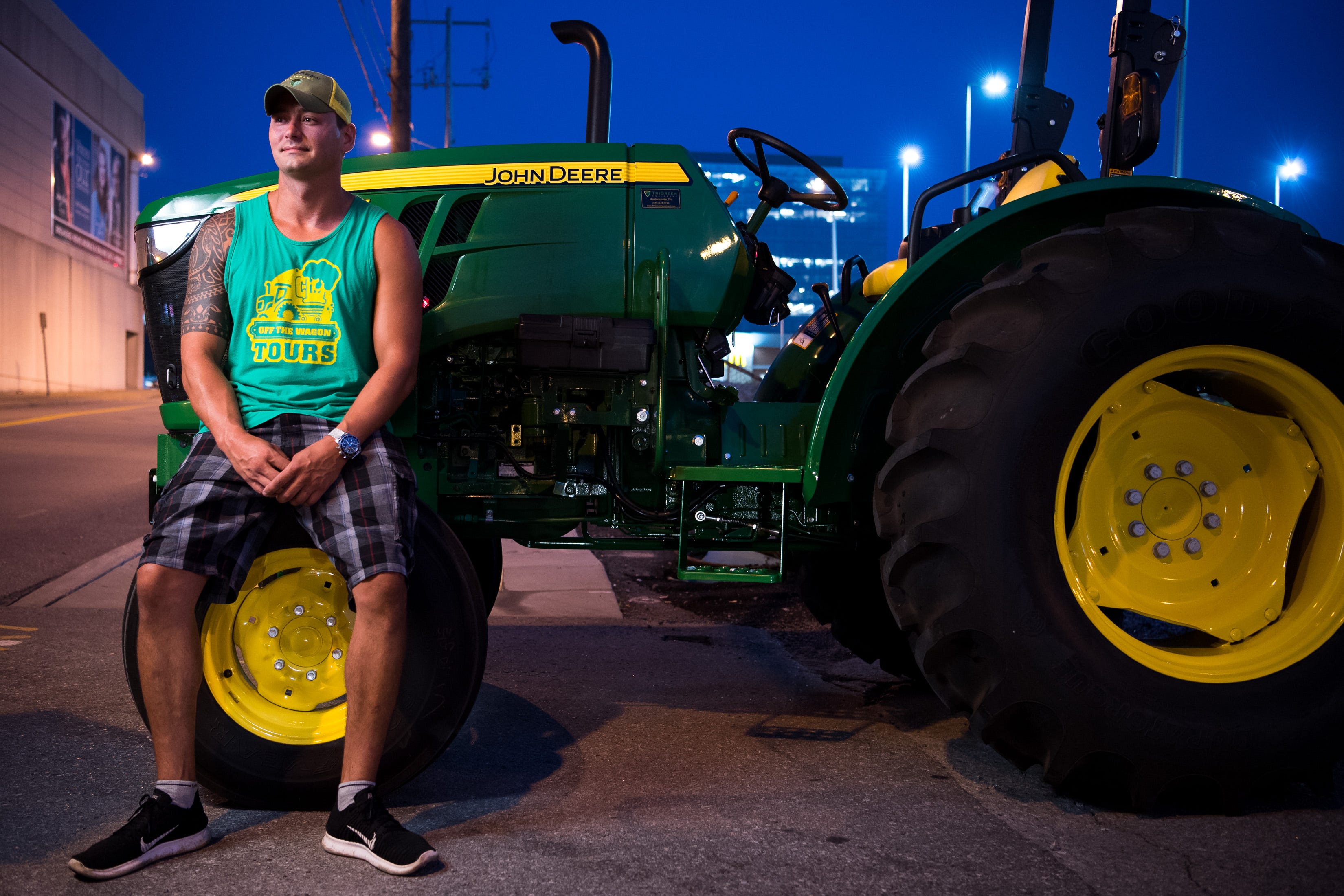 john deere tractor and wagon ride on